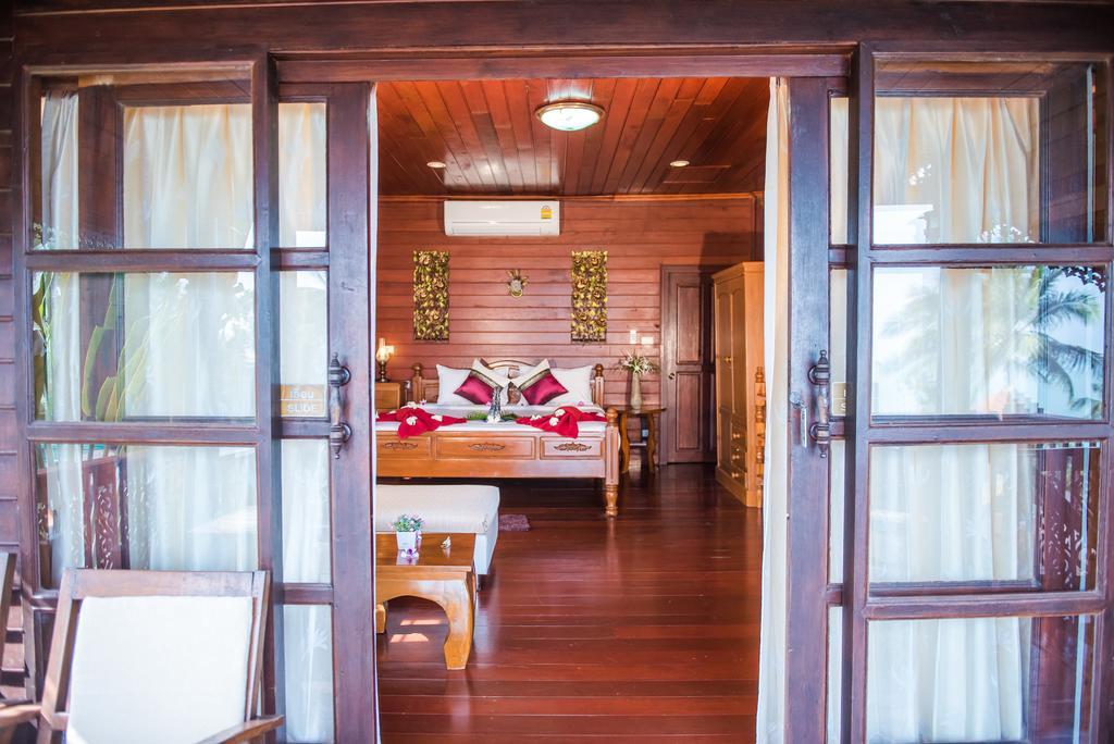 Laem Sila Resort Самуи Экстерьер фото
