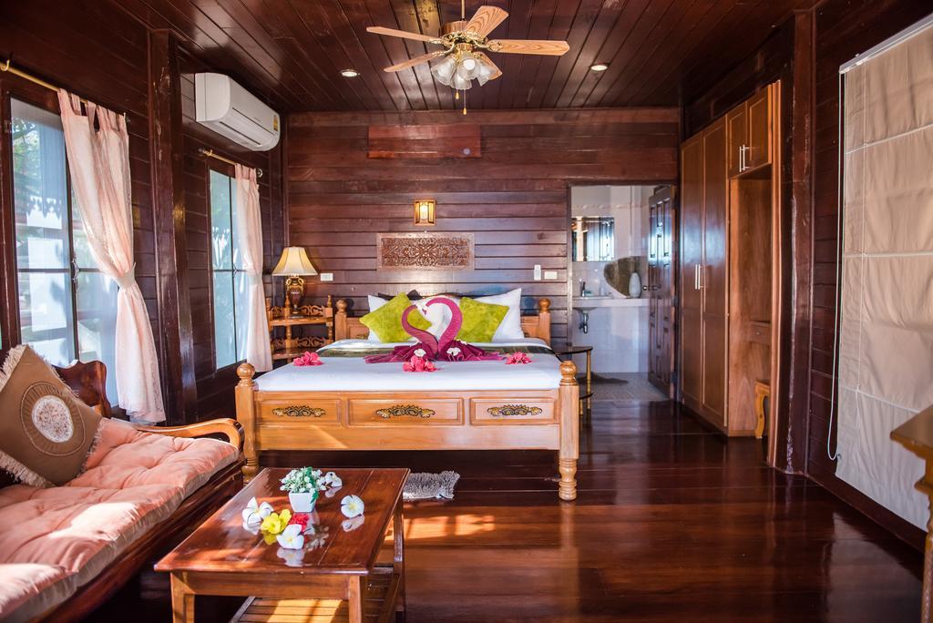 Laem Sila Resort Самуи Экстерьер фото